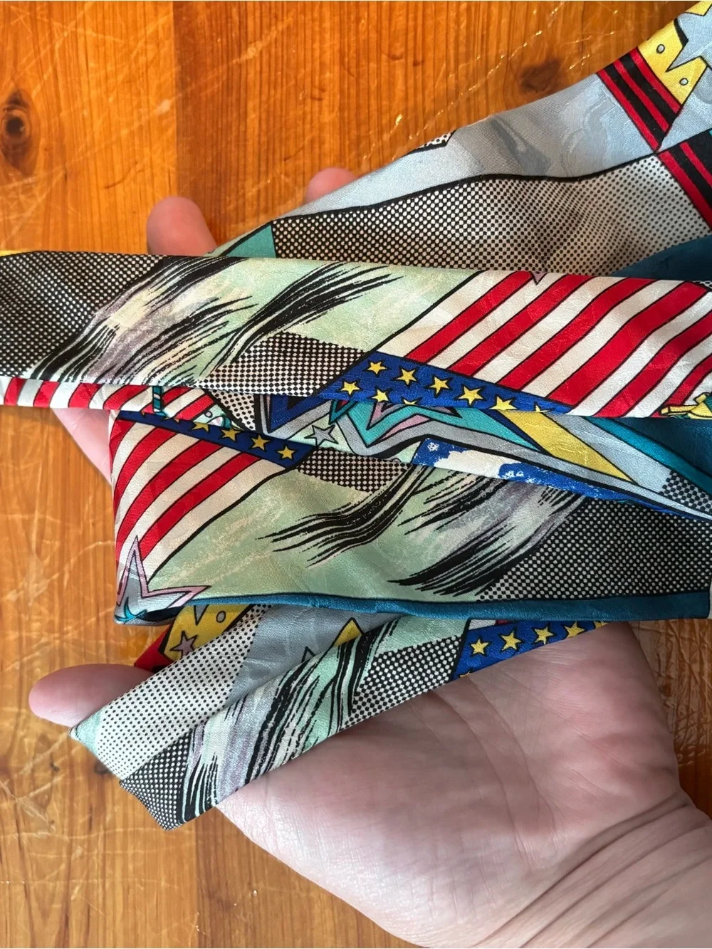 Novelty Comic Book/Americana Flag & Statue of Liberty Men's Tie - 100% Silk